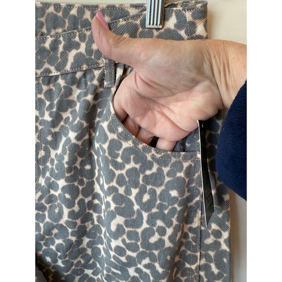 NWT Wild Fable Mid Rise Wide Leg Baggy Jeans Beige Leopard Women's Size Medium - Picture 4 of 12
